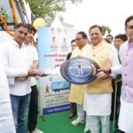 Chief Minister Dhami interacted with livestock farmers, milk producers, and fish farmers.