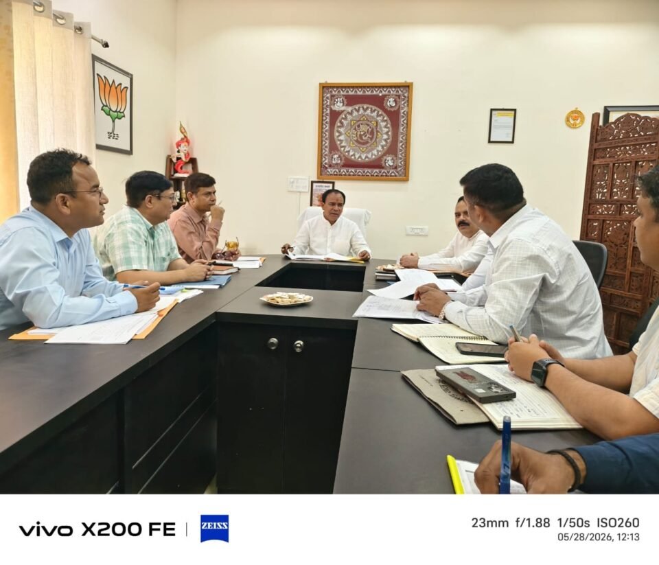 Complete the Kandarsyun and Vidoli Drinking Water Schemes within One Month.