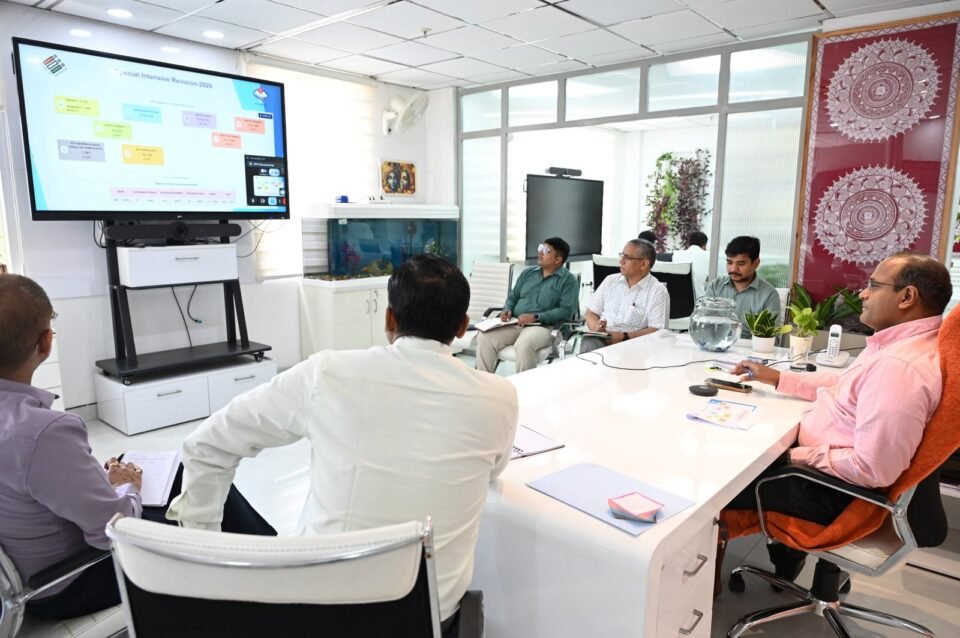 Chief Electoral Officer reviews SIR campaign; over 1.9 million forms distributed in three days.