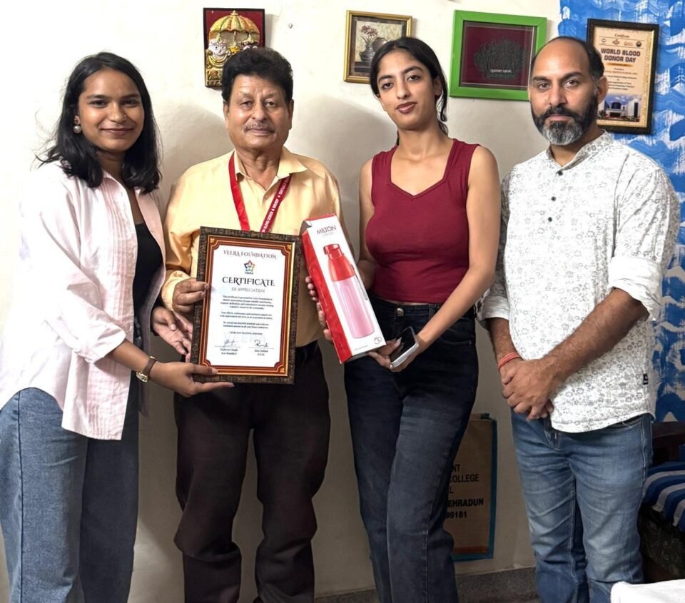Dr. Anil Verma honored with the Dr. Karl Landsteiner Blood Donation Krantiveer Award.