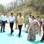 Inspection of Bajrang Setu and Hilans Himalayan Bhojanalaya in Tehri Garhwal by the Chief Secretary of Uttarakhand.