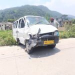Speeding Canter hits taxi; 4 people injured.