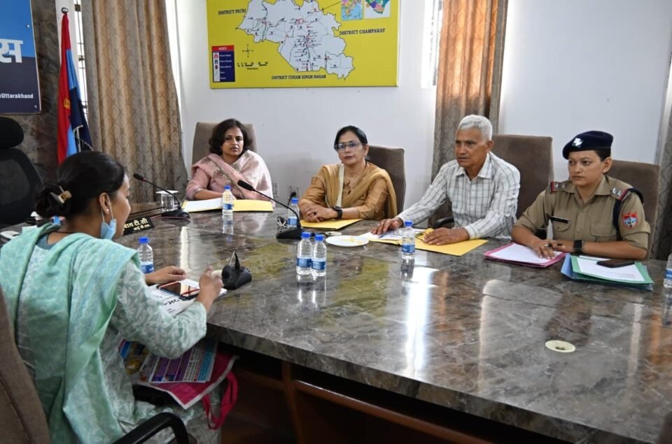 Counseling by the Women's Voluntary Bureau regarding the resolution of family disputes, presided over by the SSP of Nainital.