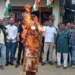 Protest at Syalde T-junction against the Jantar Mantar lathi-charge; various organizations voiced their opposition.