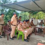 The CO of Ranikhet visited the Salt police station and inquired about the issues faced by the personnel.