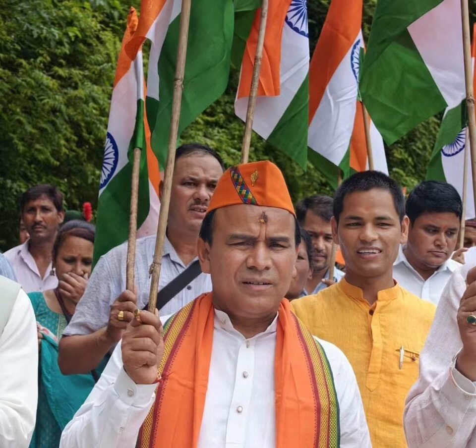 Education Minister Dr. Rawat launched the ‘Har Ghar Tiranga’ campaign from Pauri.