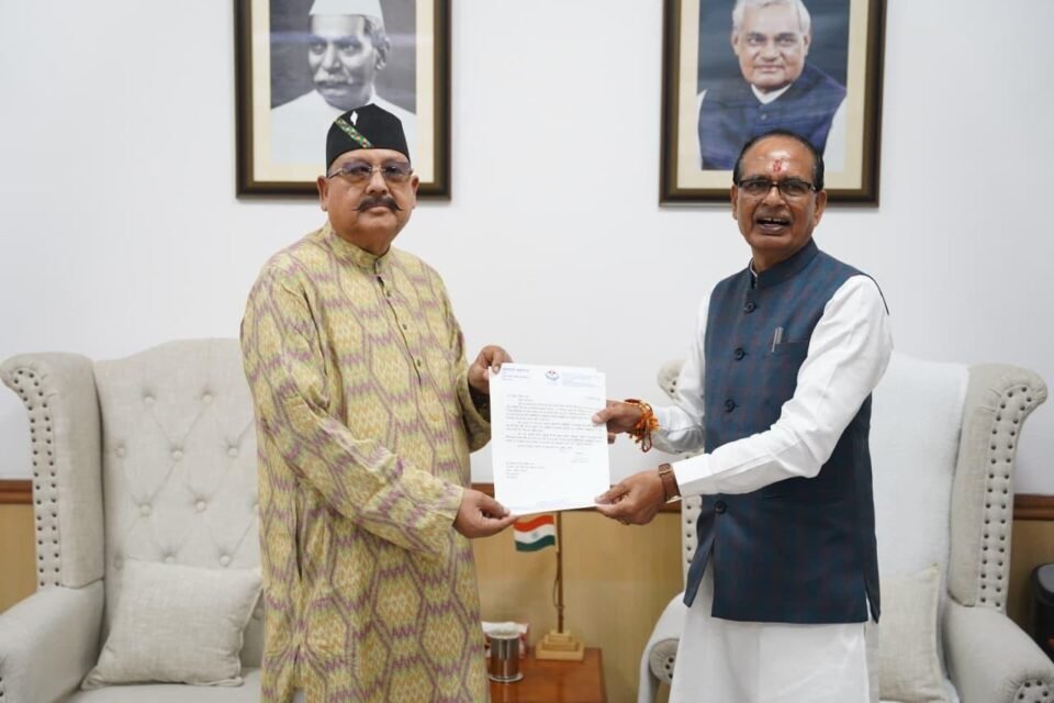 Maharaj paid a courtesy call on the Union Minister of Agriculture, Farmers' Welfare, and Rural Development.