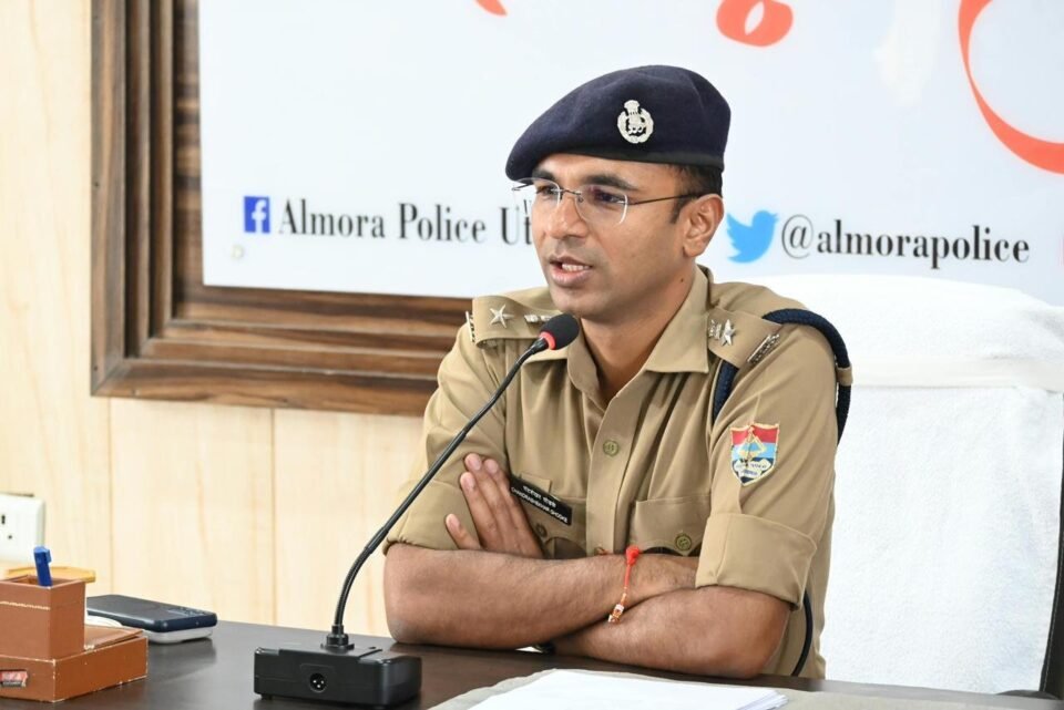 Almora Police keep a close watch on cybercriminals; tighten the noose on suspicious 'mule' accounts.