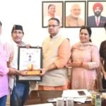 Dr. D.R. Purohit receives ‘State Musical Instrument Award’ for his contribution to the preservation of folk culture.