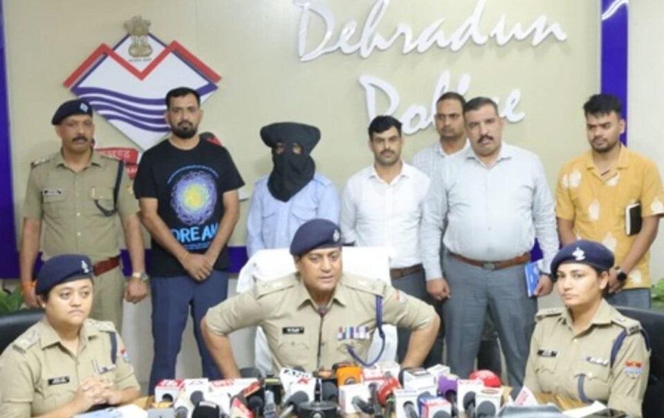 Rekha Bansal murder case in Doon solved; employee committed the murder.