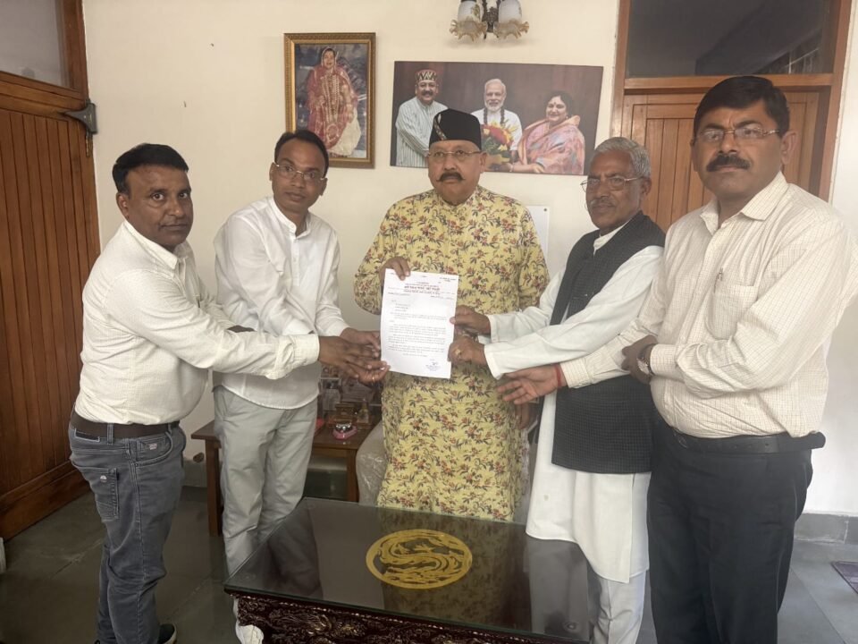 Expressed gratitude to the Maharaj for securing a grant of 40 lakh rupees for the construction of a building for Jayanand Bharti.